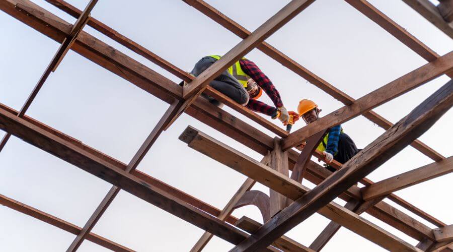 Professional gutter cleaning services in Bergoo, WV